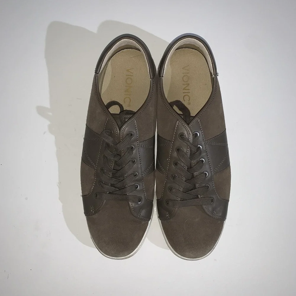 Vionic Jerome Suede Shoes Mens Size 11.5 Brown Lace Up Casual Comfort Sneakers